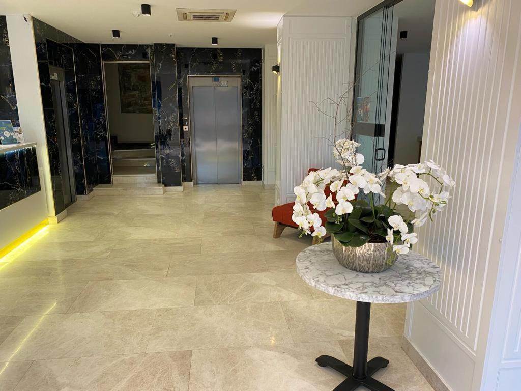 Nk Hotel Ізмір Екстер'єр фото