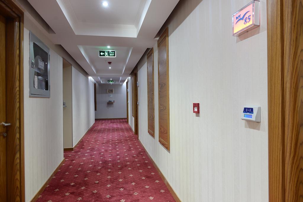 Nk Hotel Ізмір Екстер'єр фото