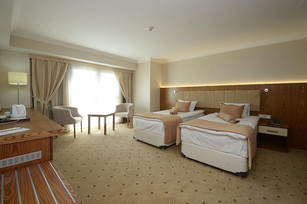 Nk Hotel Ізмір Номер фото