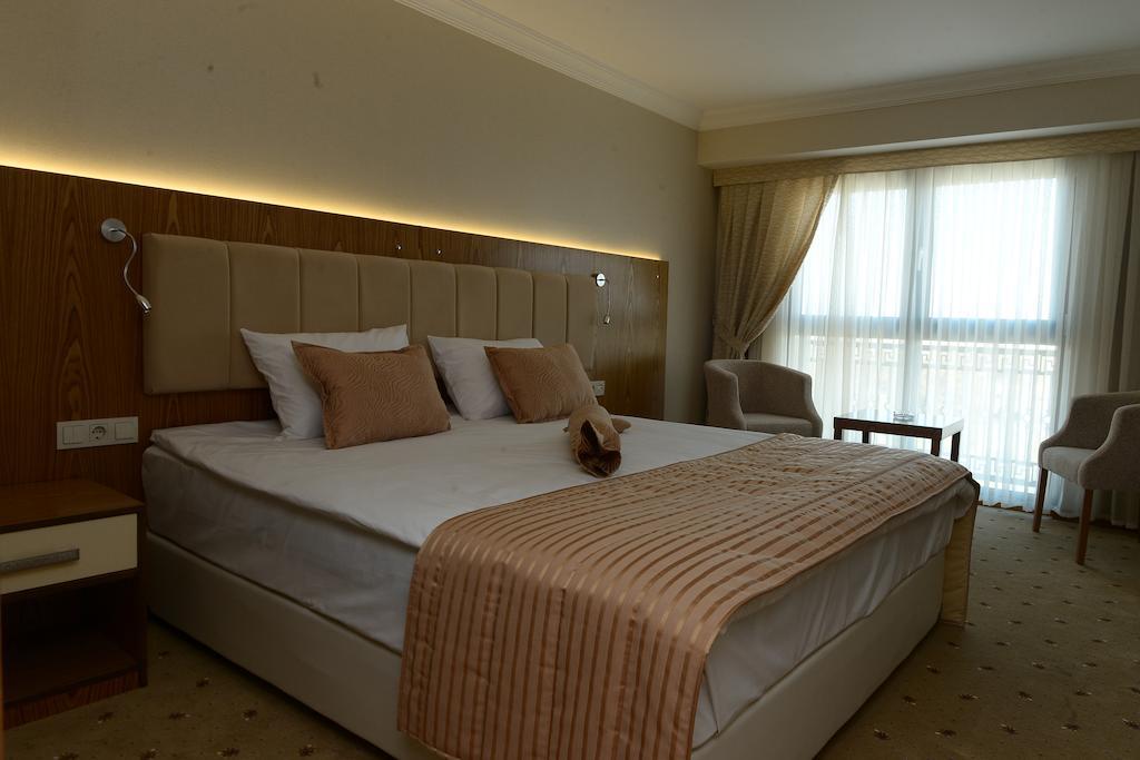 Nk Hotel Ізмір Номер фото